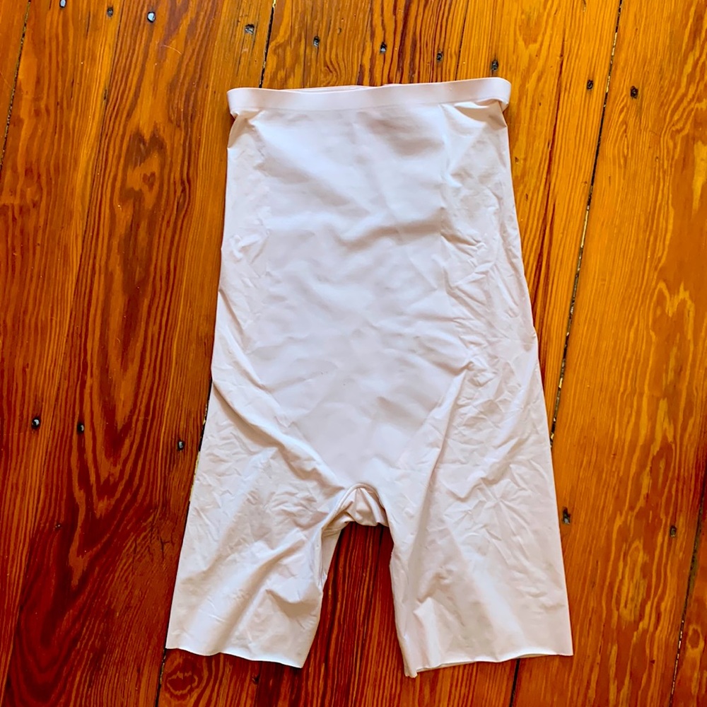 Spanx size M- only worn once!